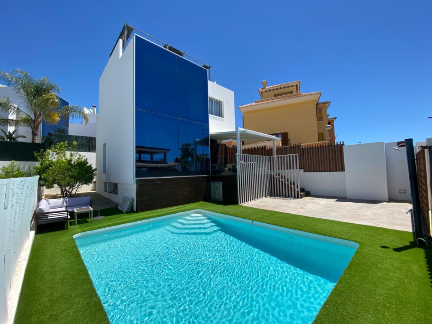 4 bedroom Villa for sale in Finestrat with pool garage - € 589,000 (Ref: 9854471)