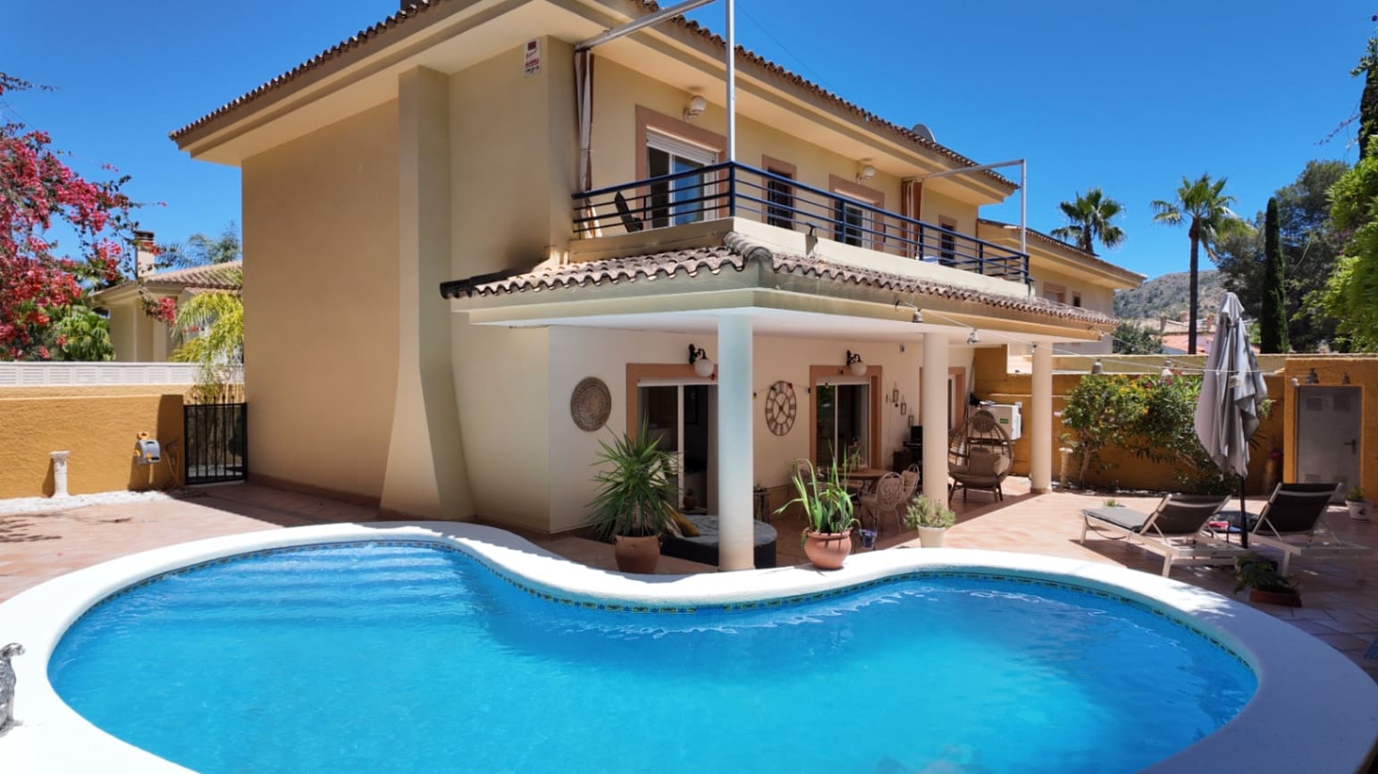 Casa de 4 habitaciones en Albir en venta con piscina garaje - 599.000 € (Ref: 9854472)