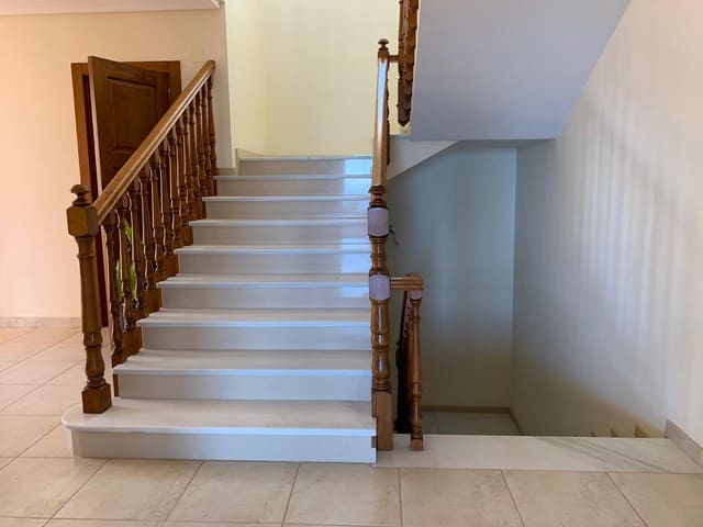 6 quarto Moradia para venda em Altea com piscina garagem - 1 800 000 € (Ref: 9874316)