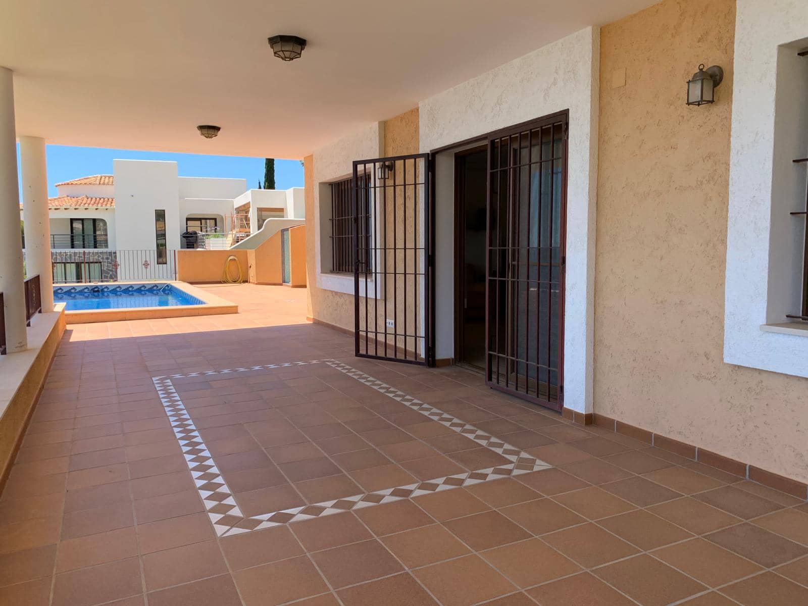 6 quarto Moradia para venda em Altea com piscina garagem - 1 800 000 € (Ref: 9874316)