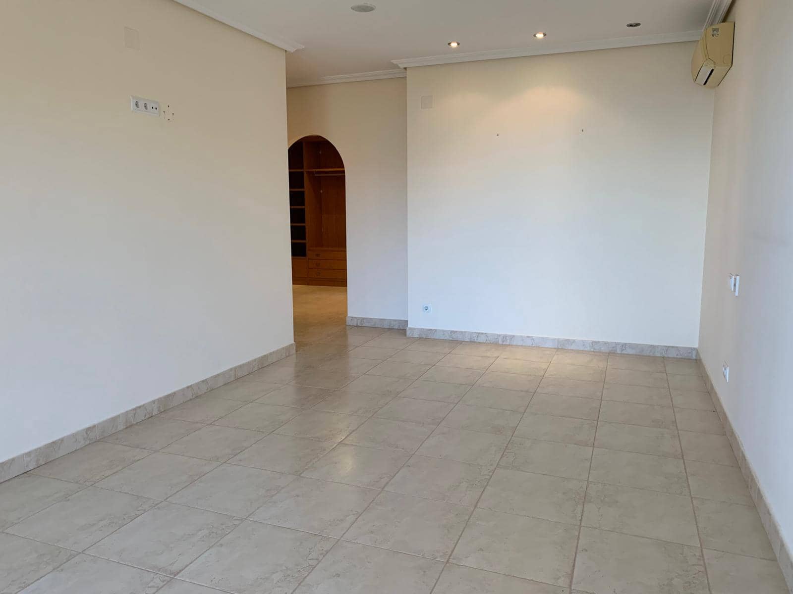 6 quarto Moradia para venda em Altea com piscina garagem - 1 800 000 € (Ref: 9874316)