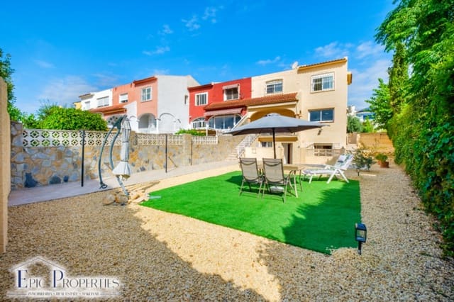 6 soveværelse Byhus til salg i La Nucia med swimmingpool garage - € 498.000 (Ref: 9905130)