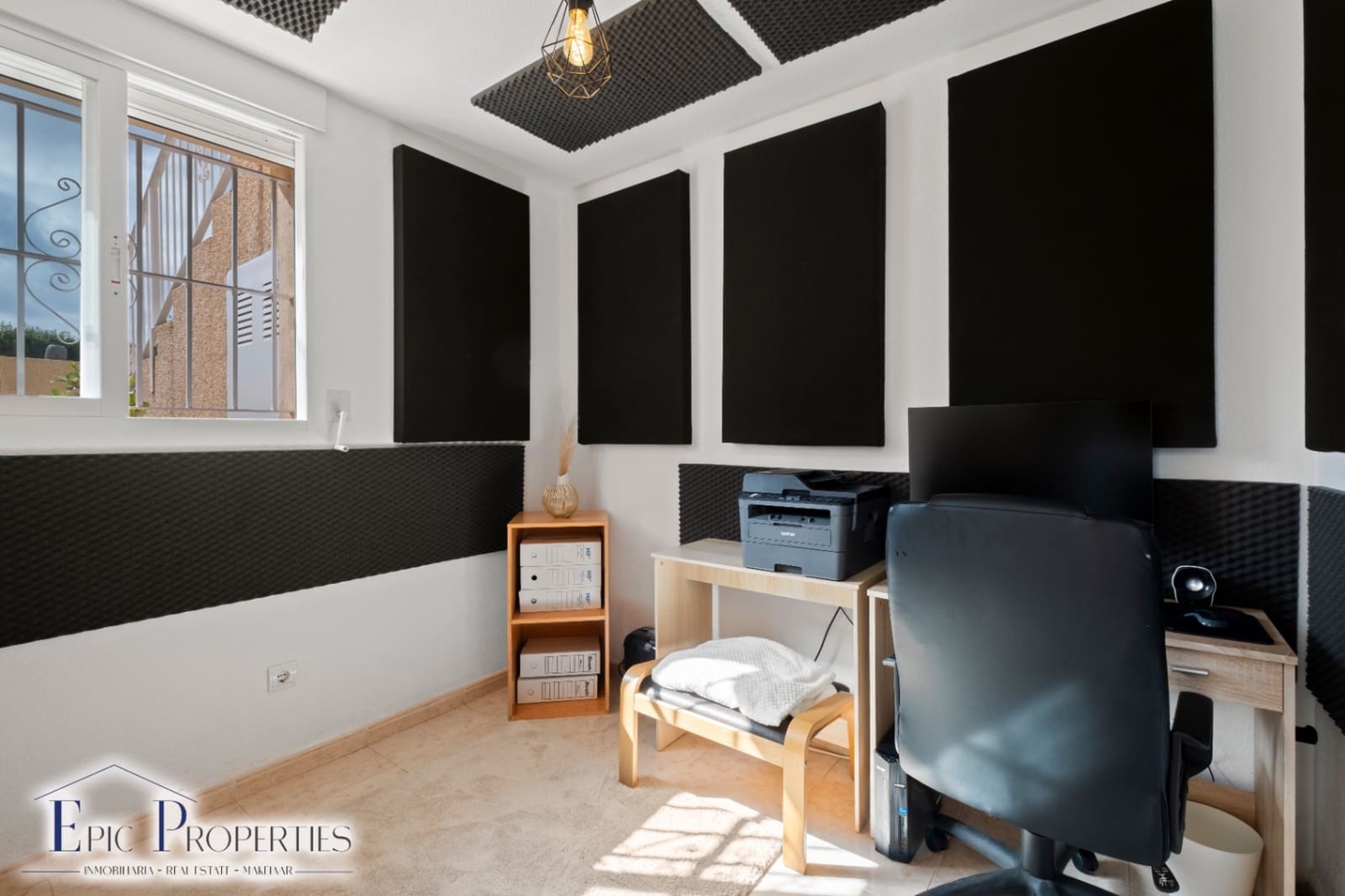 6 soveværelse Byhus til salg i La Nucia med swimmingpool garage - € 498.000 (Ref: 9905130)