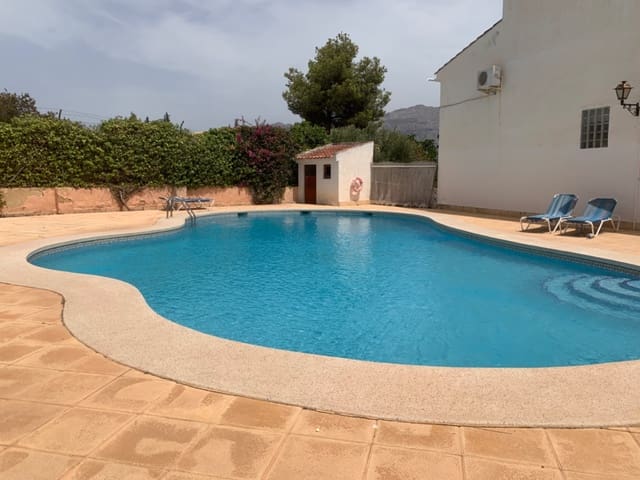 6 quarto Casa em Banda para venda em La Nucia com piscina garagem - 498 000 € (Ref: 9905130)