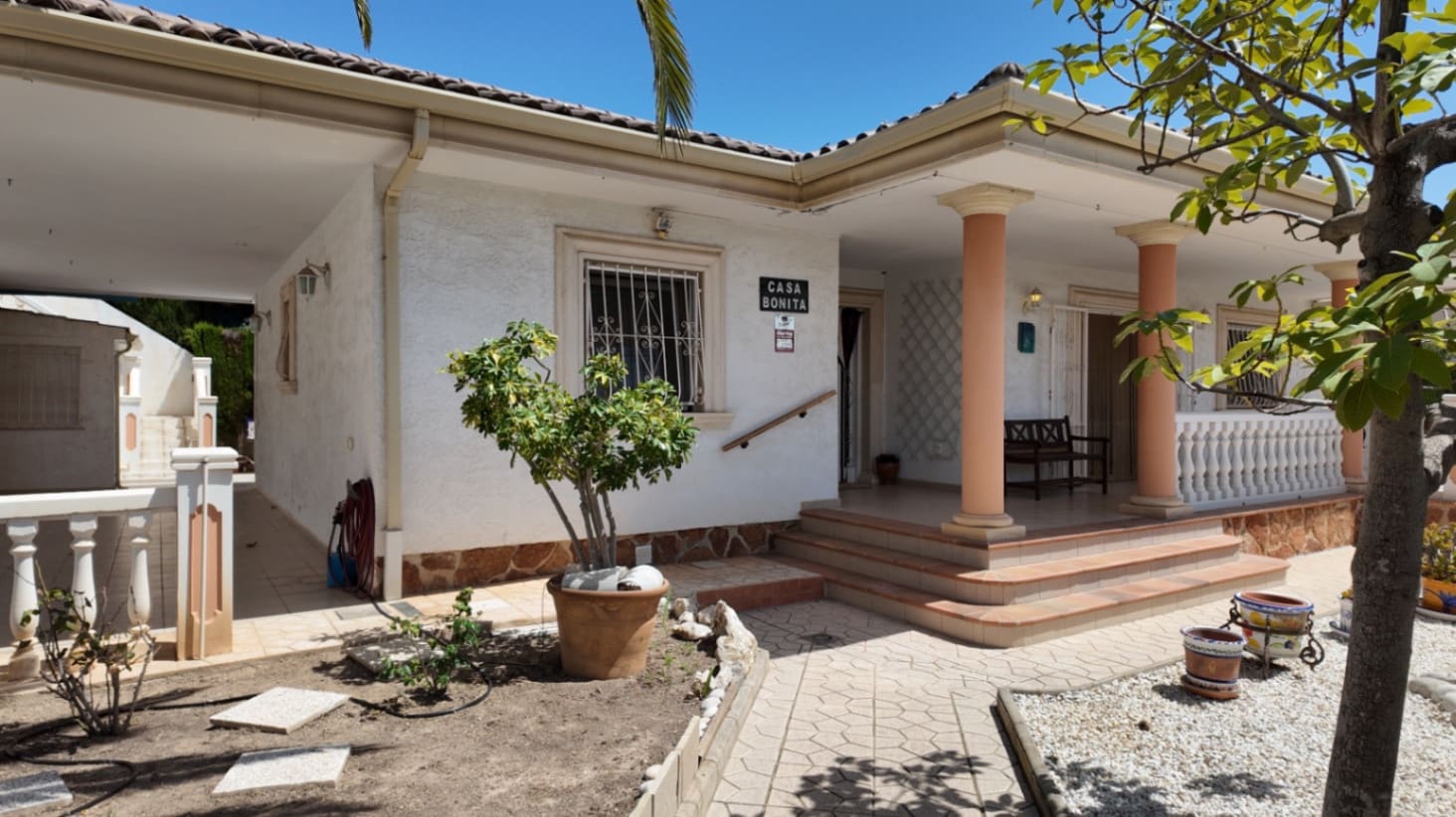 3 soverom Villa til salgs i La Nucia med svømmebasseng garasje - € 575 000 (Ref: 9914022)