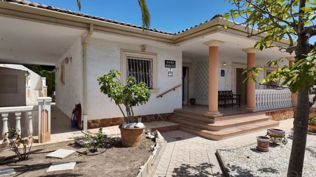 3 soverom Villa til salgs i La Nucia med svømmebasseng garasje - € 575 000 (Ref: 9914022)