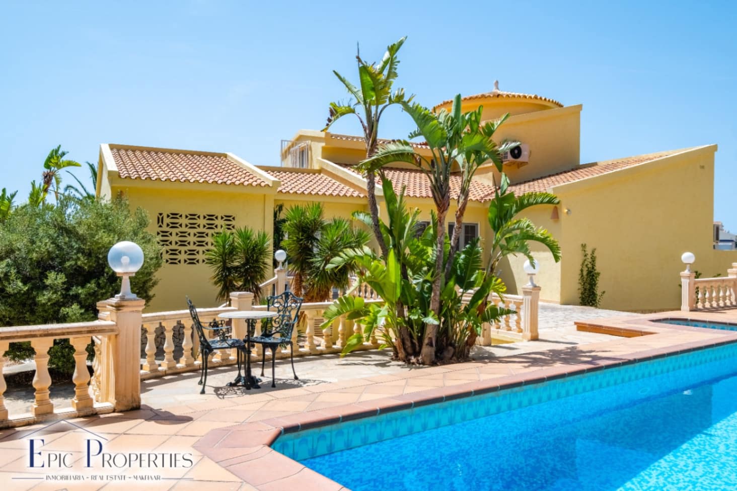 6 sovrum Villa till salu i La Nucia med pool garage - 899 000 € (Ref: 9927776)