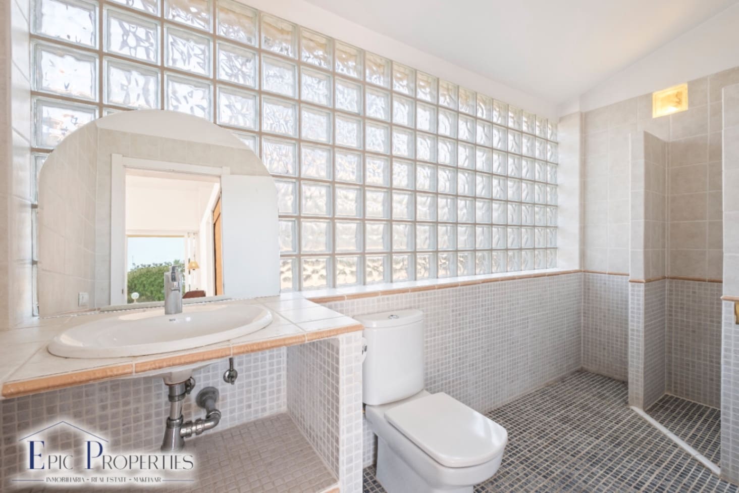 6 sovrum Villa till salu i La Nucia med pool garage - 899 000 € (Ref: 9927776)
