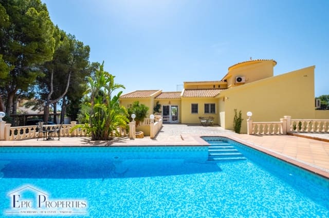 Chalet de 6 habitaciones en La Nucia en venta con piscina garaje - 899.000 € (Ref: 9927776)
