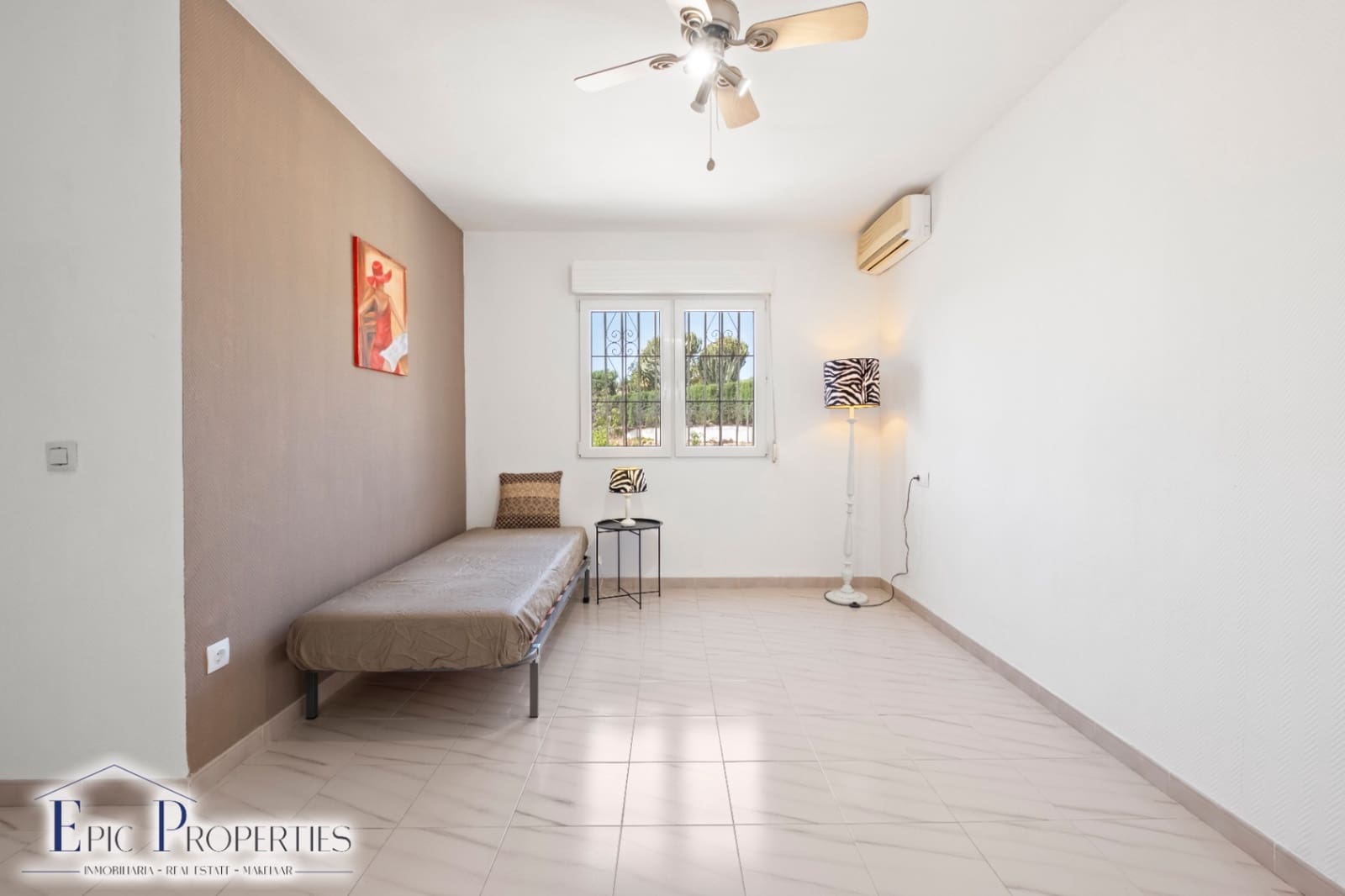 6 sovrum Villa till salu i La Nucia med pool garage - 899 000 € (Ref: 9927776)