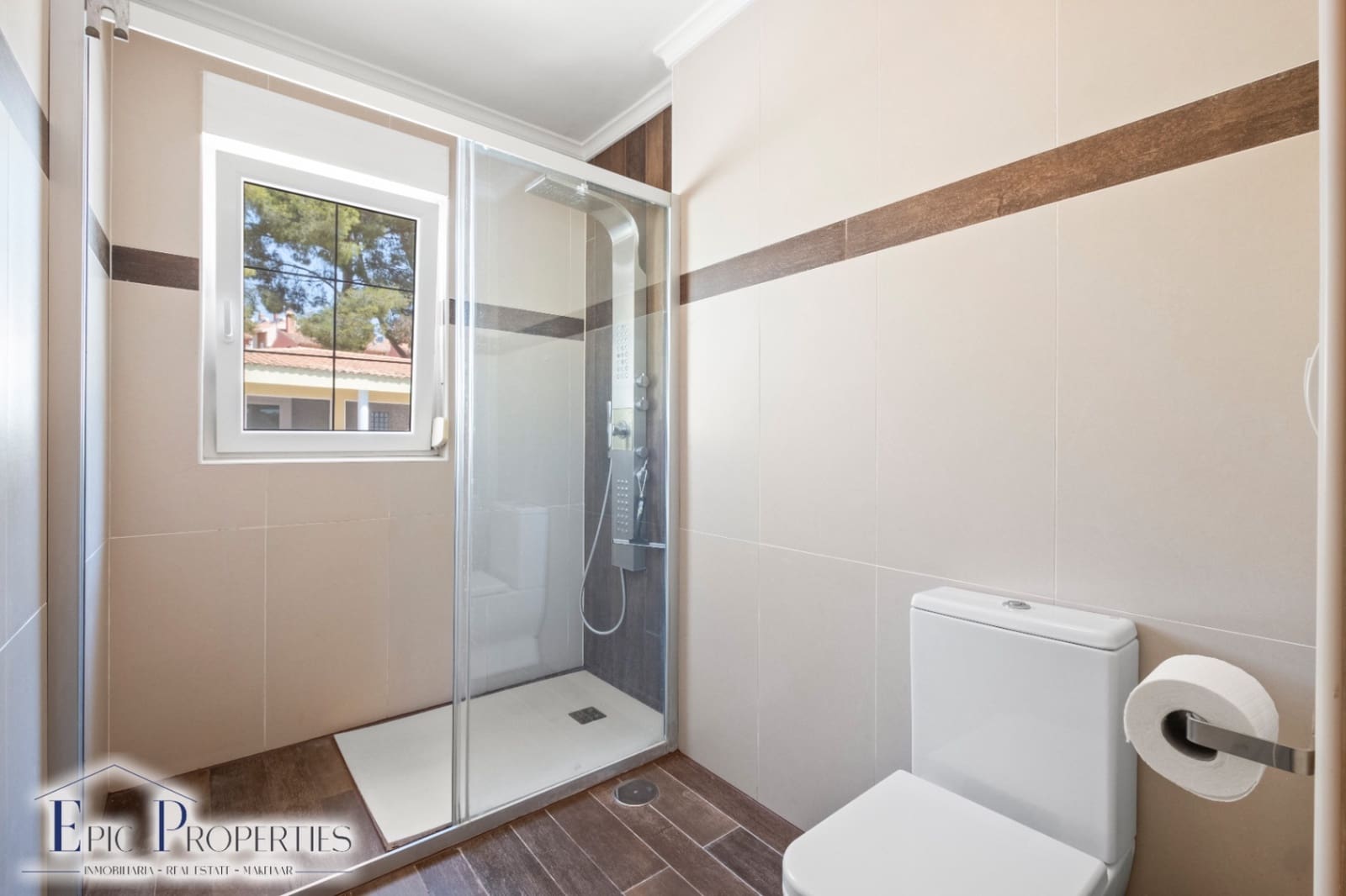 6 sovrum Villa till salu i La Nucia med pool garage - 899 000 € (Ref: 9927776)