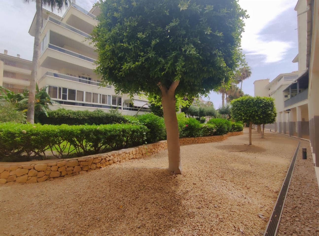 2 slaapkamer Appartement te koop in Albir met zwembad garage - € 399.000 (Ref: 9927780)
