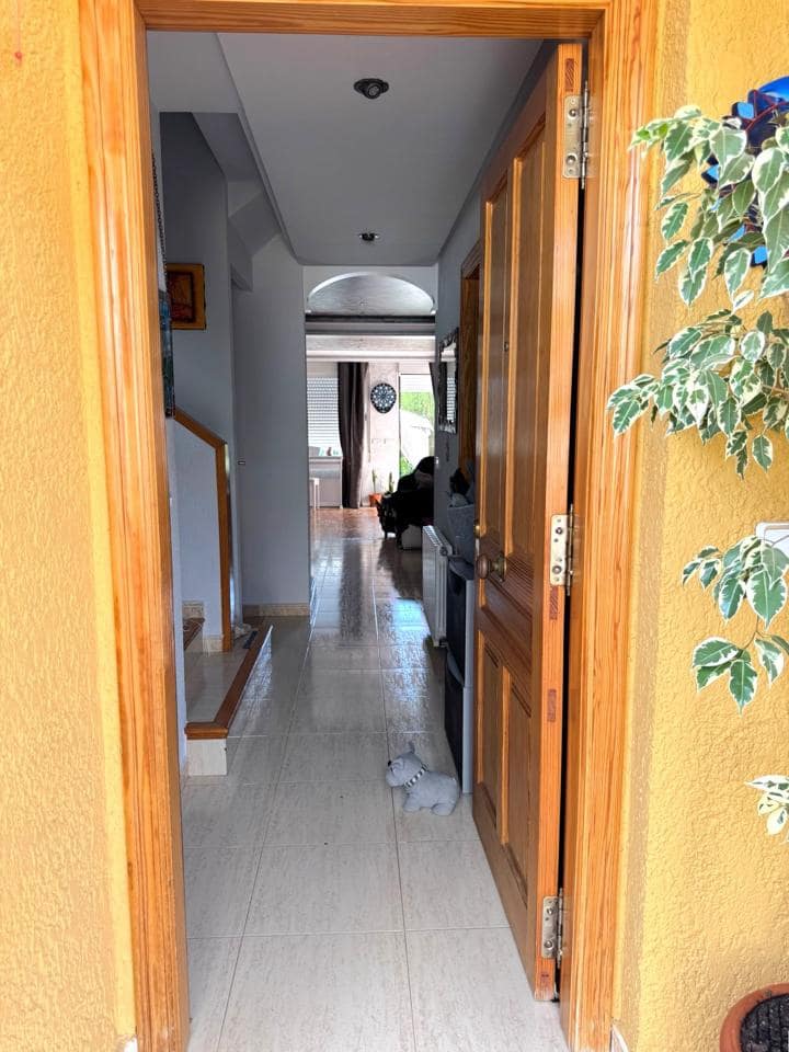 2 slaapkamer Rijtjeshuis te koop in Alfaz del Pi / L'Alfas del Pi met zwembad garage - € 315.000 (Ref: 9927781)