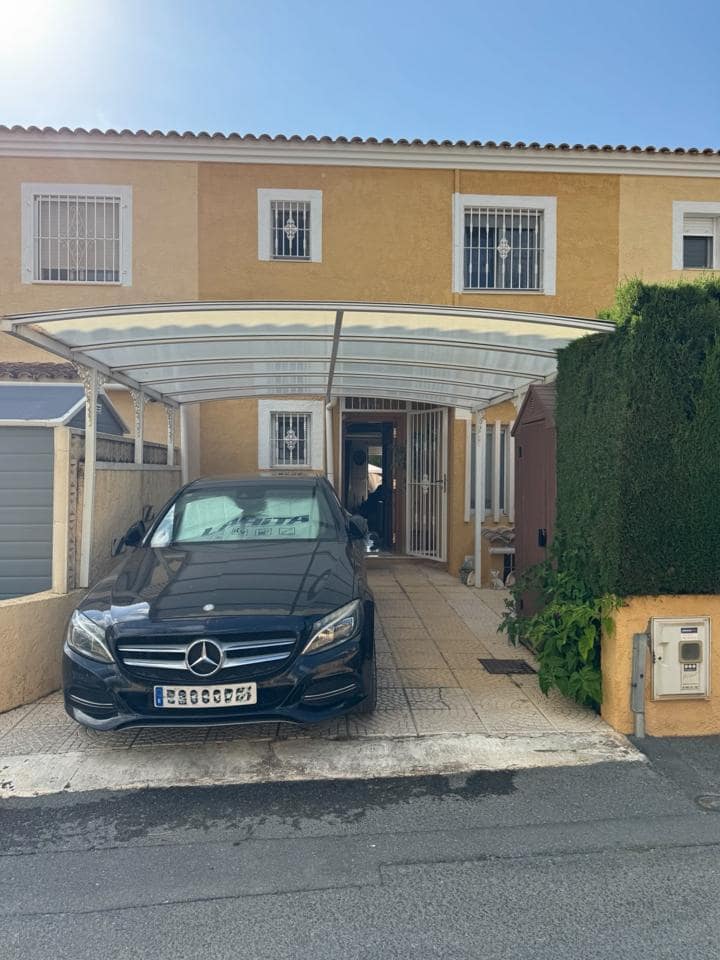 2 slaapkamer Rijtjeshuis te koop in Alfaz del Pi / L'Alfas del Pi met zwembad garage - € 315.000 (Ref: 9927781)