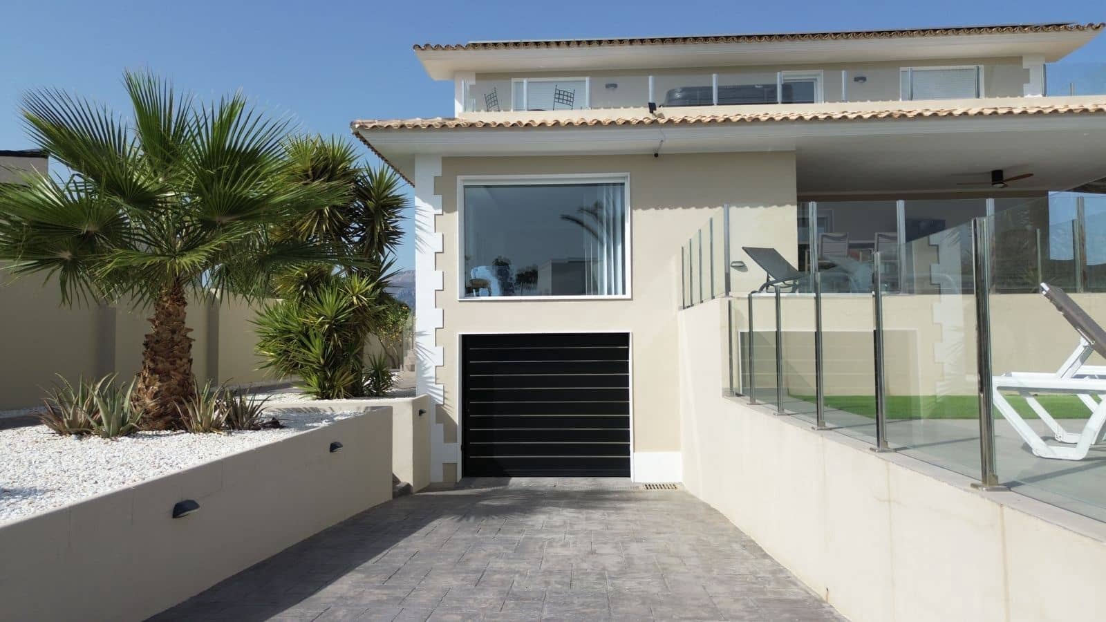 4 slaapkamer Villa te koop in Alfaz del Pi / L'Alfas del Pi met zwembad garage - € 1.195.000 (Ref: 9928392)