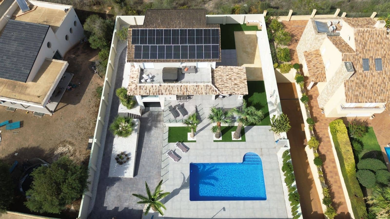 4 slaapkamer Villa te koop in Alfaz del Pi / L'Alfas del Pi met zwembad garage - € 1.195.000 (Ref: 9928392)