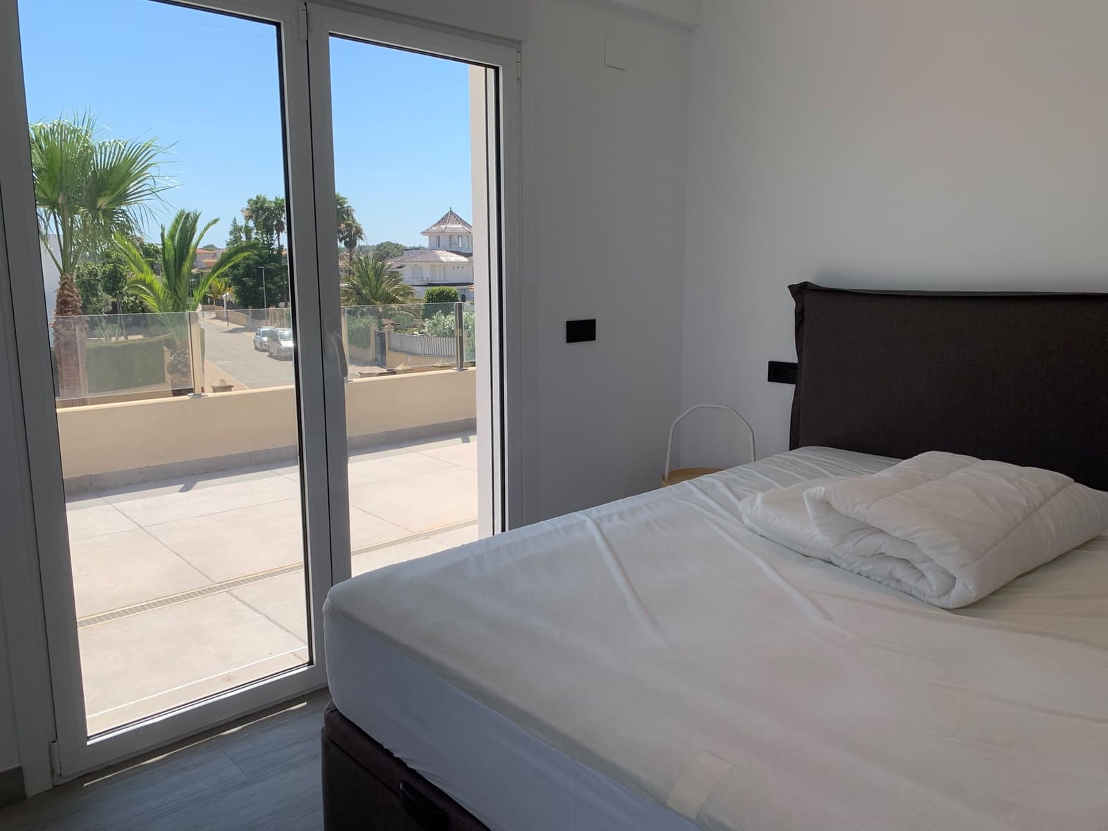 4 bedroom Villa for sale in Alfaz del Pi / L'Alfas del Pi with pool garage - € 1,195,000 (Ref: 9928392)