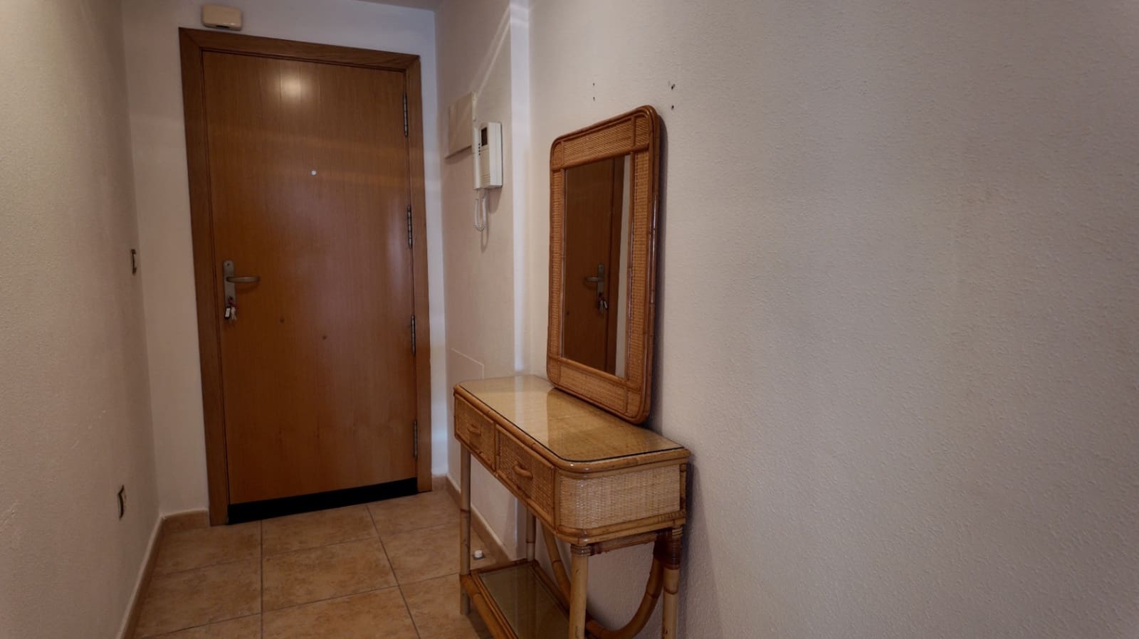 3 sovrum Lägenhet att hyra i Alfaz del Pi / L'Alfas del Pi med garage - 1 550 € (Ref: 9952933)