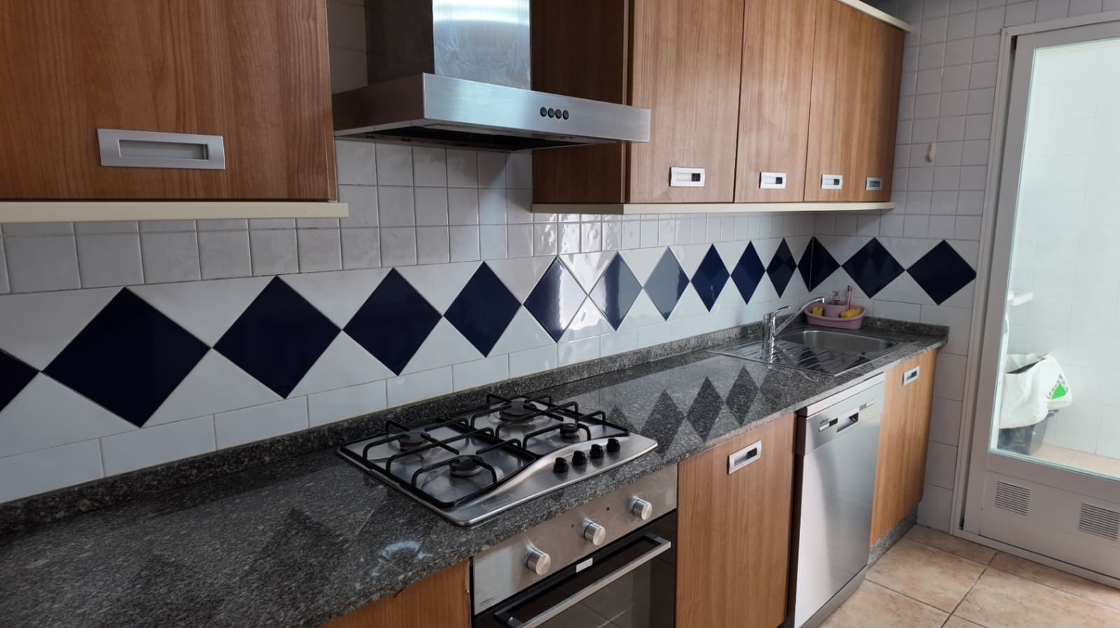 3 sovrum Lägenhet att hyra i Alfaz del Pi / L'Alfas del Pi med garage - 1 550 € (Ref: 9952933)