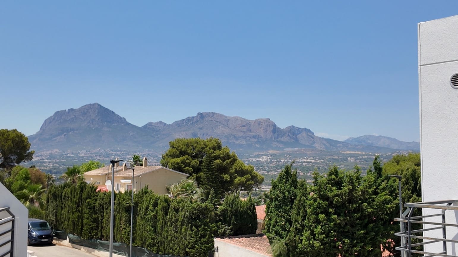 3 sovrum Semi-fristående Villa till salu i Albir med pool garage - 459 000 € (Ref: 9964382)