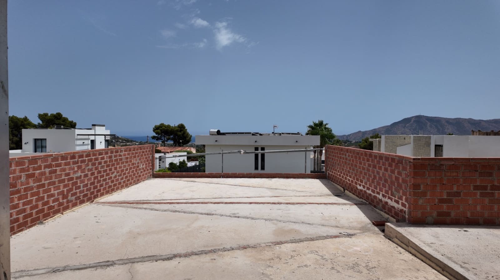 4 soveværelse Villa til salg i La Nucia med swimmingpool garage - € 795.000 (Ref: 9973744)