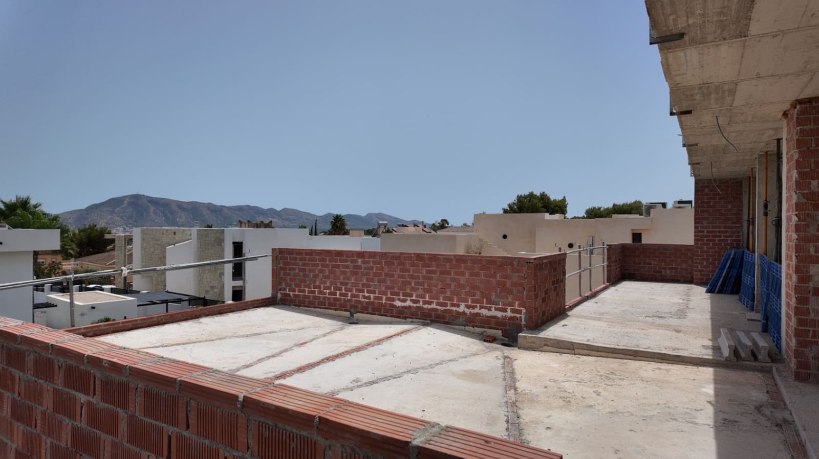 4 soveværelse Villa til salg i La Nucia med swimmingpool garage - € 795.000 (Ref: 9973744)