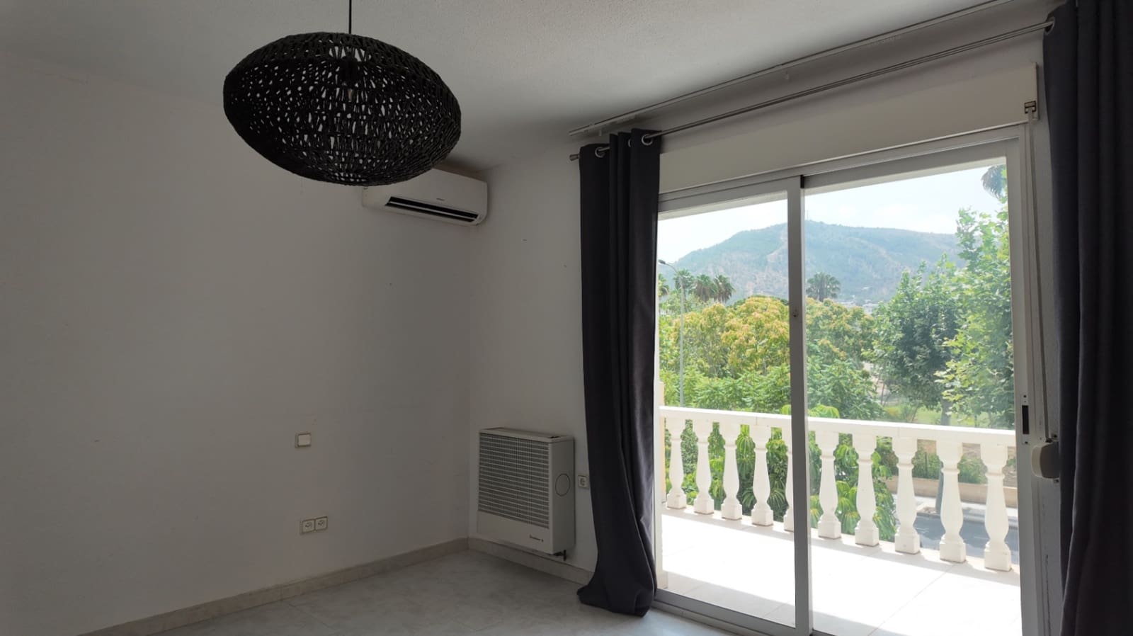 3 Zimmer Doppelhaus zu vermieten in Albir mit Pool - 1.450 € (Ref: 9976350)