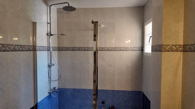 3 soverom Kjedet enebolig til leie i Albir, Alfaz del Pi / L'Alfàs del Pi med svømmebasseng - € 1 450 (Ref: 9976350)