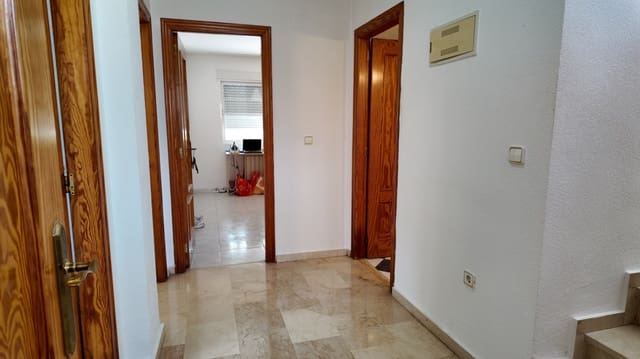 3 soverom Kjedet enebolig til leie i Albir, Alfaz del Pi / L'Alfàs del Pi med svømmebasseng - € 1 450 (Ref: 9976350)