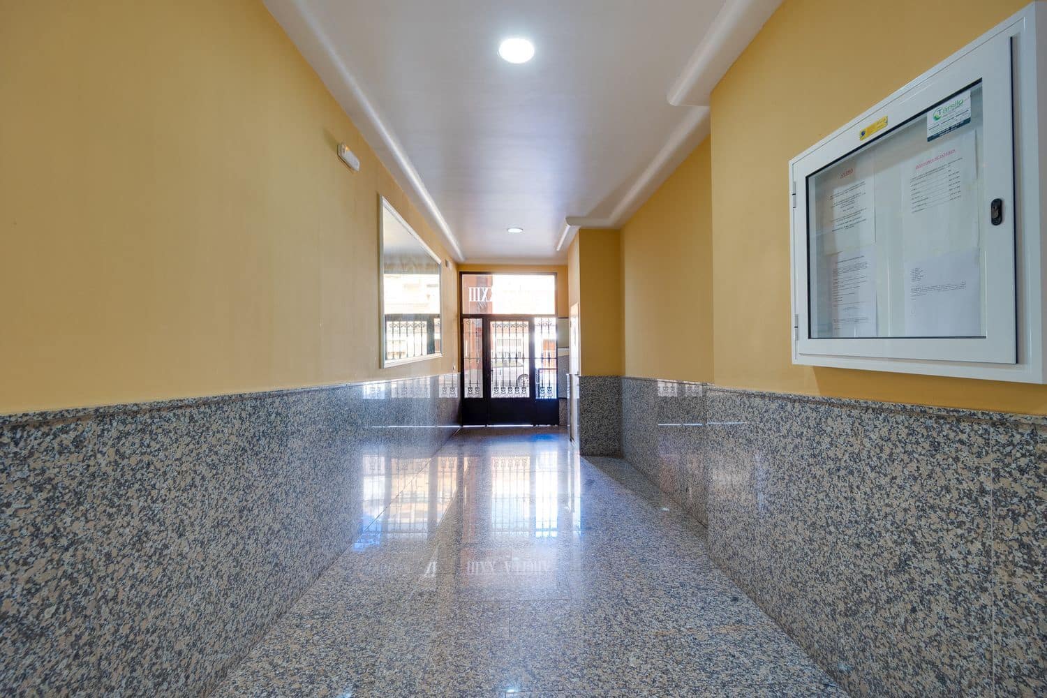 2 bedroom Apartment for sale in Torrevieja with garage - € 129,000 (Ref: 10023539)