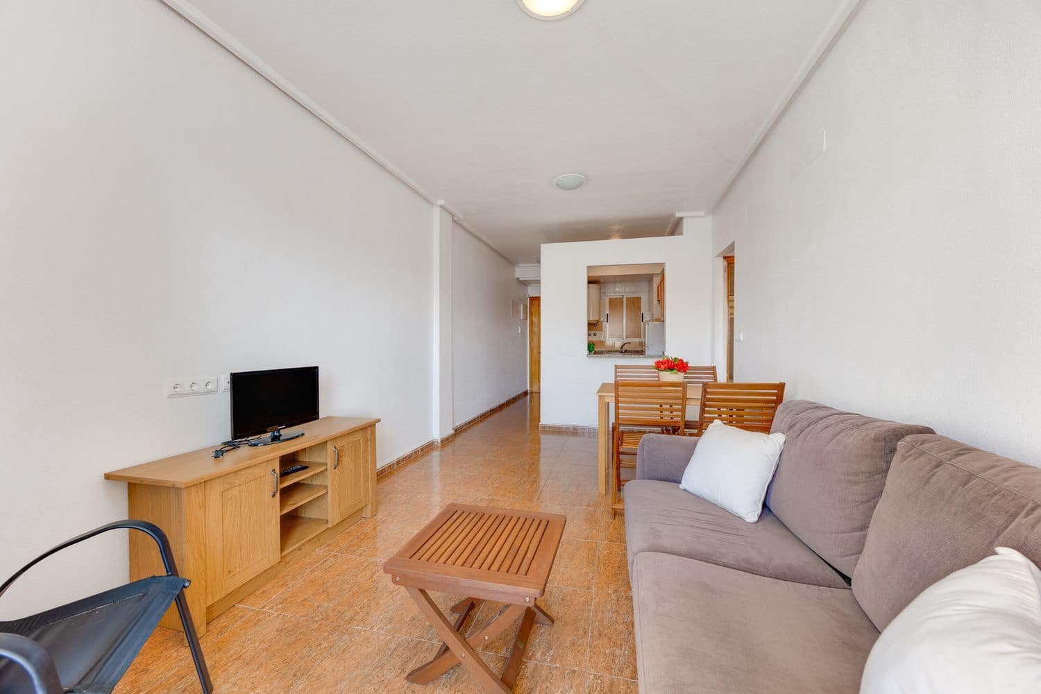 2 soverom Leilighet til salgs i Torrevieja med svømmebasseng garasje - € 129 500 (Ref: 10026712)