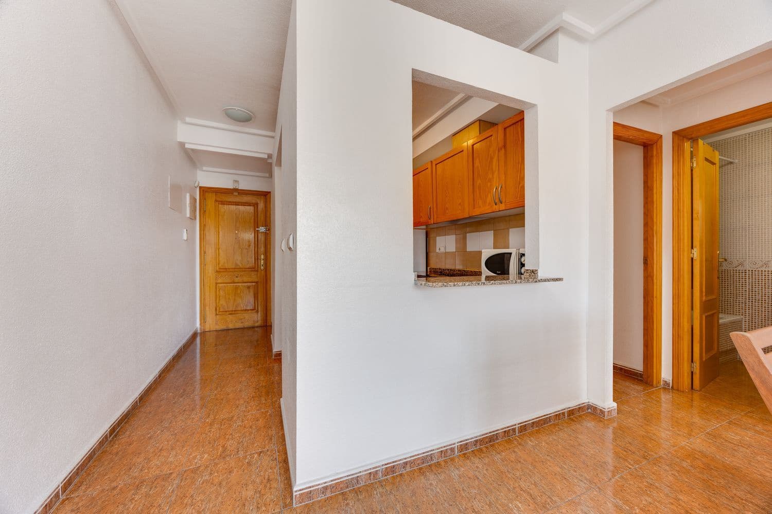 2 soverom Leilighet til salgs i Torrevieja med svømmebasseng garasje - € 129 500 (Ref: 10026712)