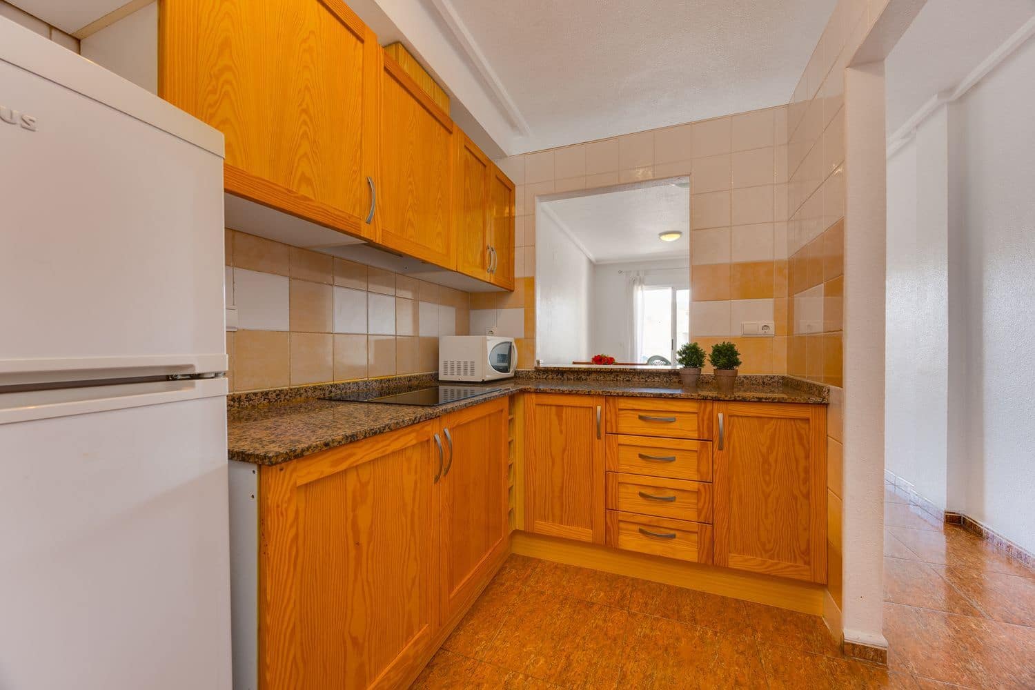 2 soverom Leilighet til salgs i Torrevieja med svømmebasseng garasje - € 129 500 (Ref: 10026712)