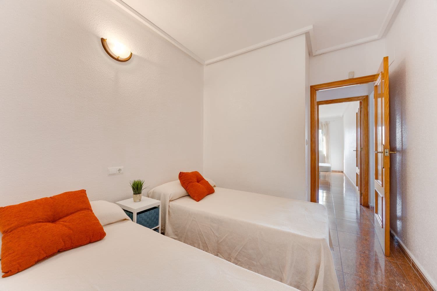 2 soverom Leilighet til salgs i Torrevieja med svømmebasseng garasje - € 129 500 (Ref: 10026712)