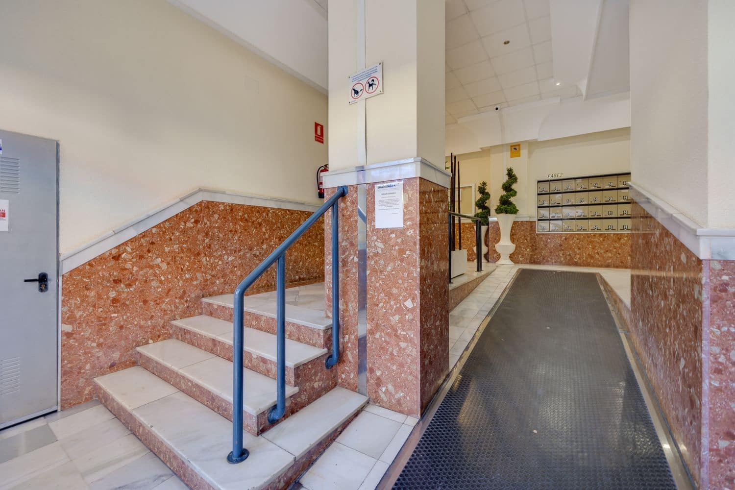 2 soverom Leilighet til salgs i Torrevieja med svømmebasseng garasje - € 129 500 (Ref: 10026712)