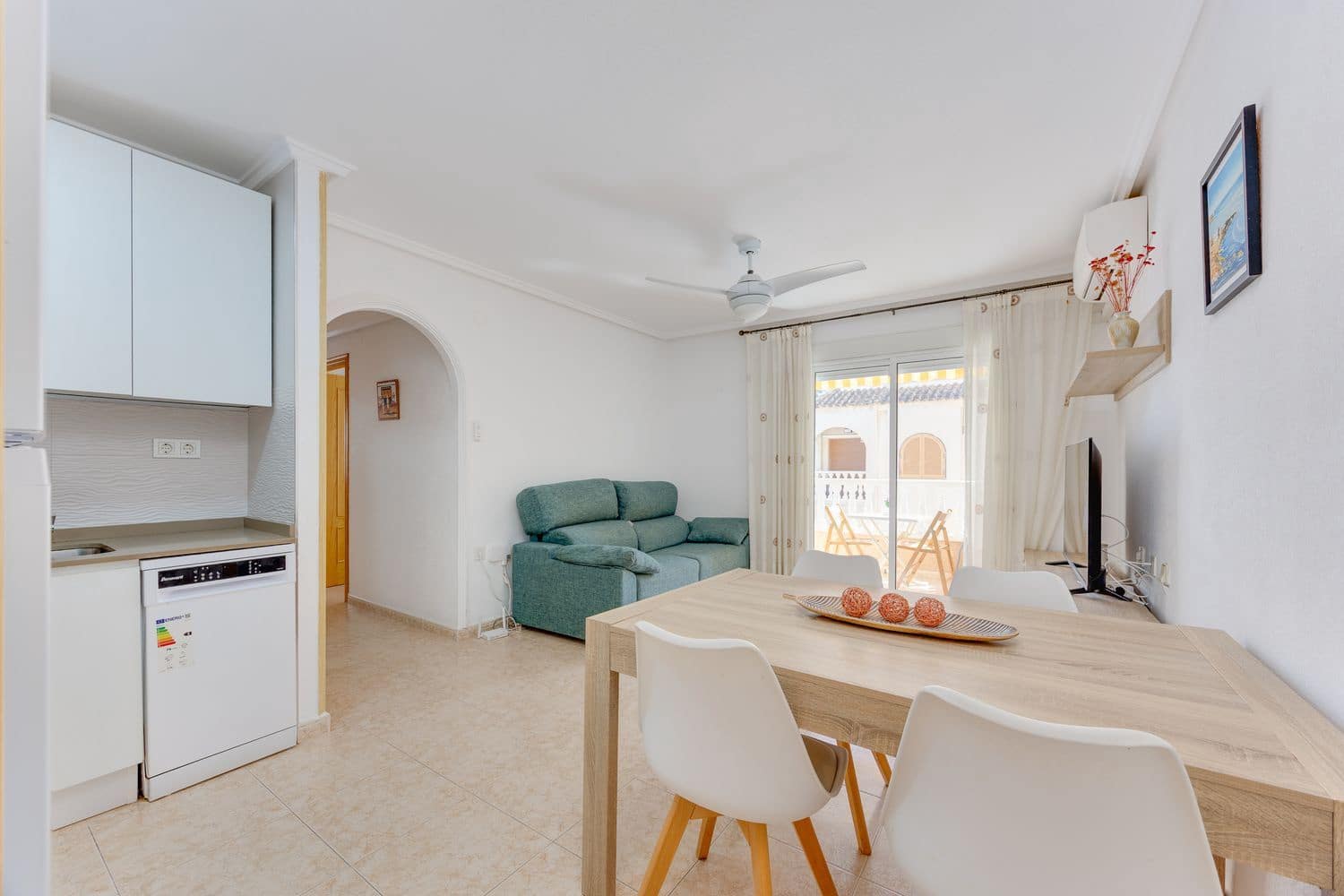 3 soveværelse Lejlighed til salg i Torrevieja med swimmingpool garage - € 169.000 (Ref: 10026713)