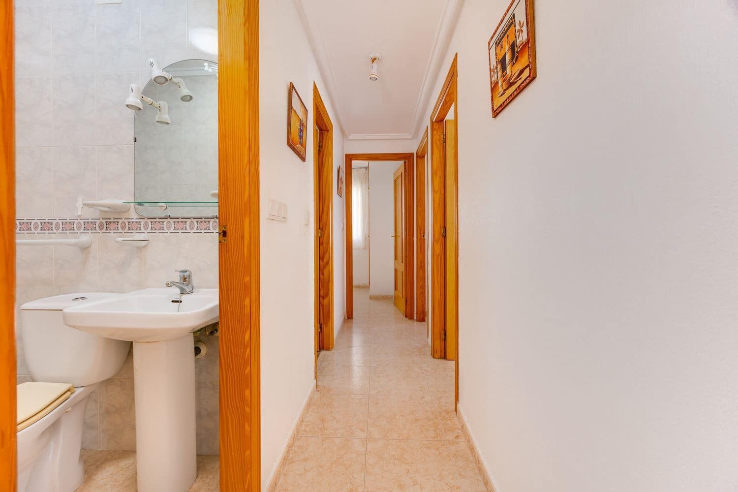 3 soveværelse Lejlighed til salg i Torrevieja med swimmingpool garage - € 169.000 (Ref: 10026713)