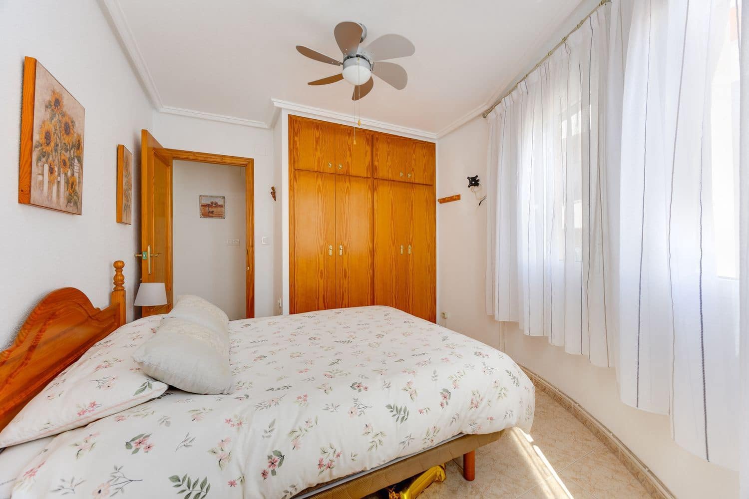 3 soveværelse Lejlighed til salg i Torrevieja med swimmingpool garage - € 169.000 (Ref: 10026713)