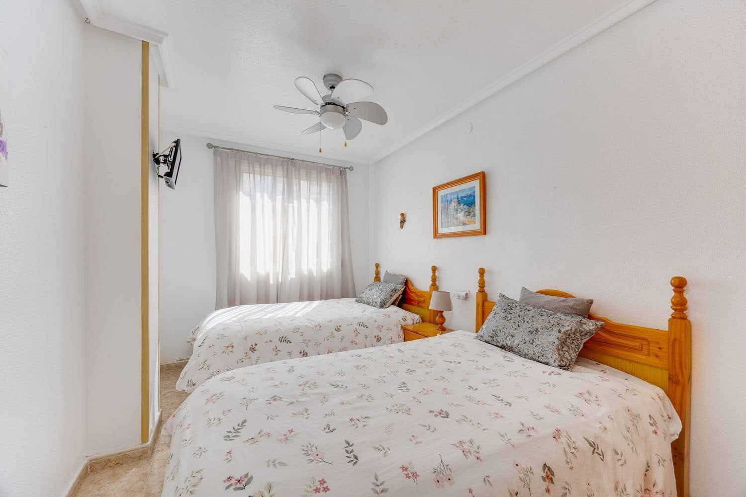 3 soveværelse Lejlighed til salg i Torrevieja med swimmingpool garage - € 169.000 (Ref: 10026713)
