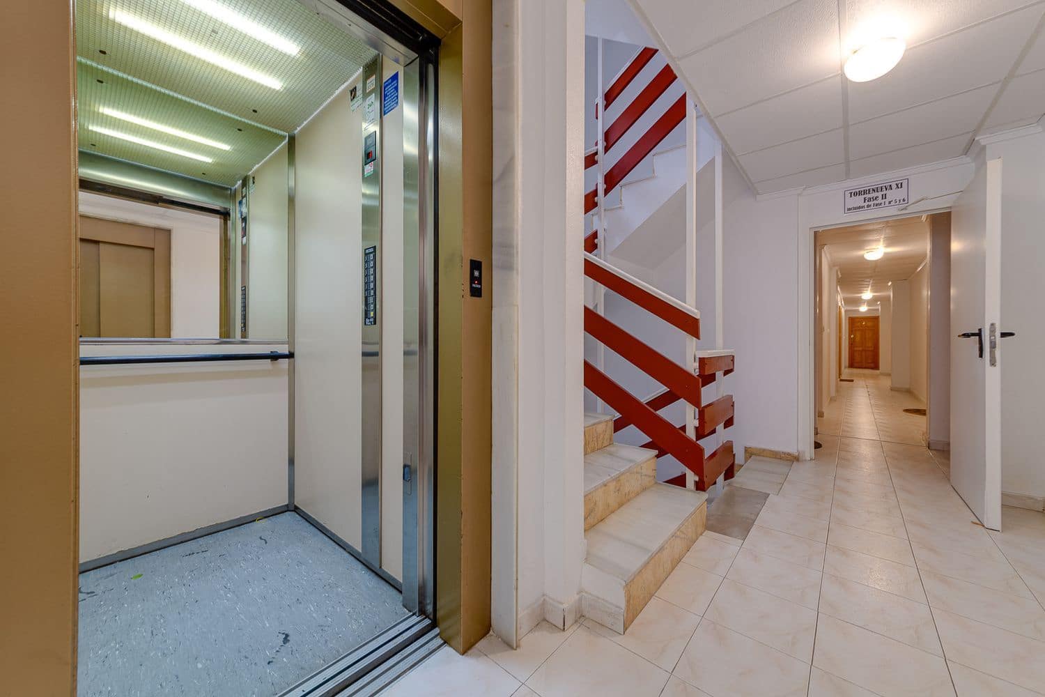 3 soveværelse Lejlighed til salg i Torrevieja med swimmingpool garage - € 169.000 (Ref: 10026713)