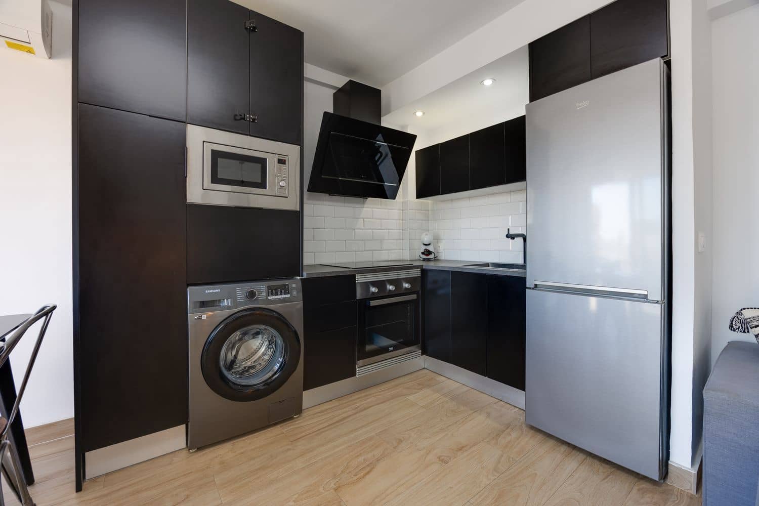 1 slaapkamer Appartement te koop in La Veleta met garage - € 139.000 (Ref: 10030007)