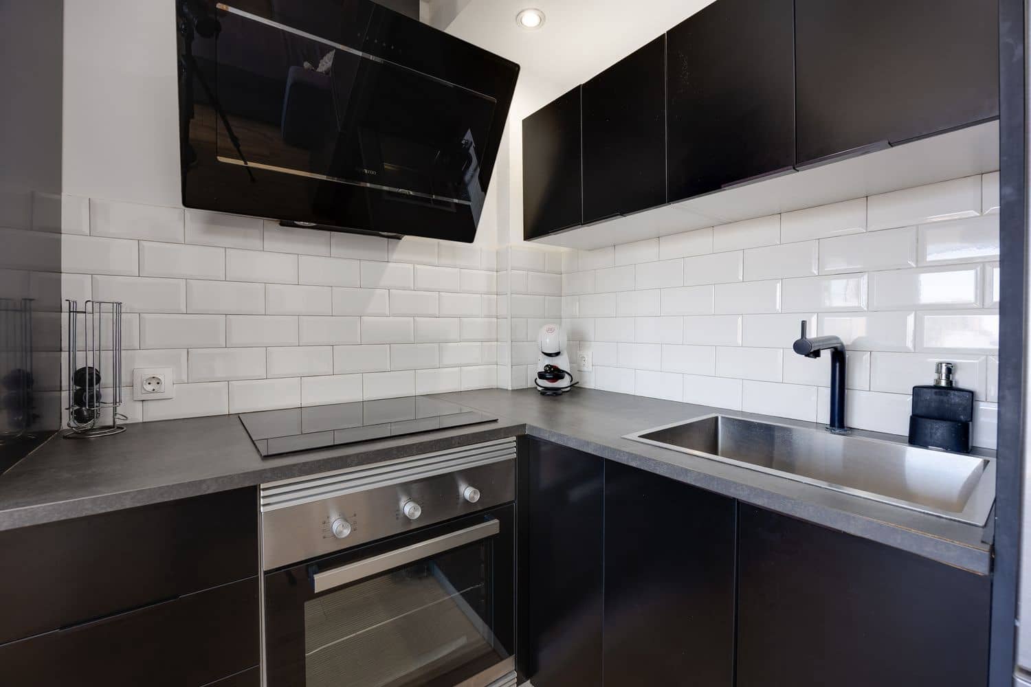 1 slaapkamer Appartement te koop in La Veleta met garage - € 139.000 (Ref: 10030007)