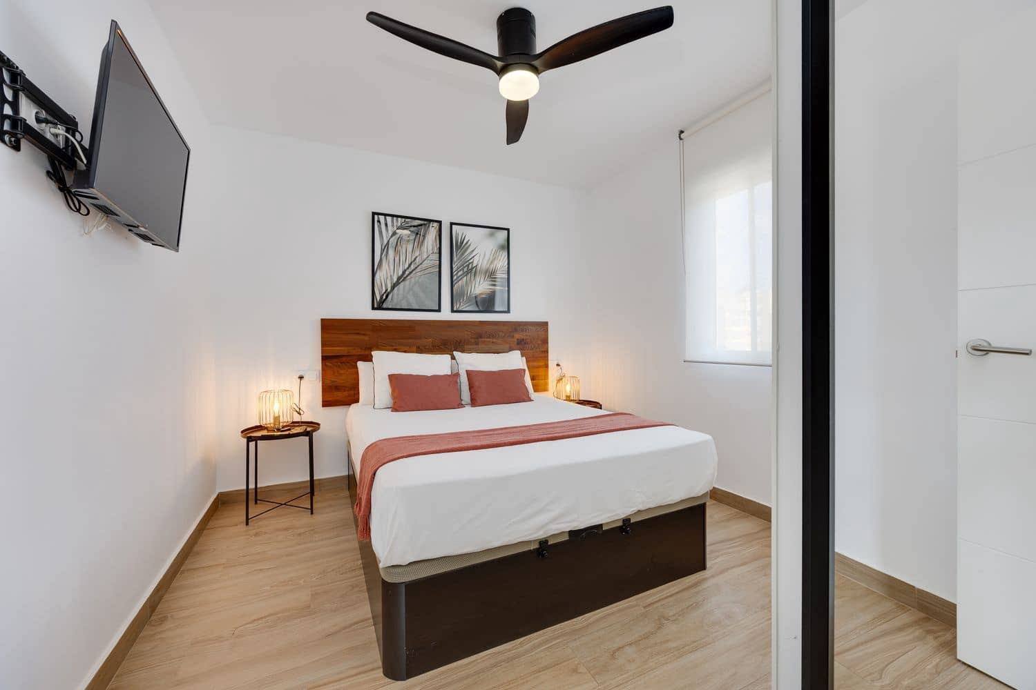 1 slaapkamer Appartement te koop in La Veleta met garage - € 139.000 (Ref: 10030007)