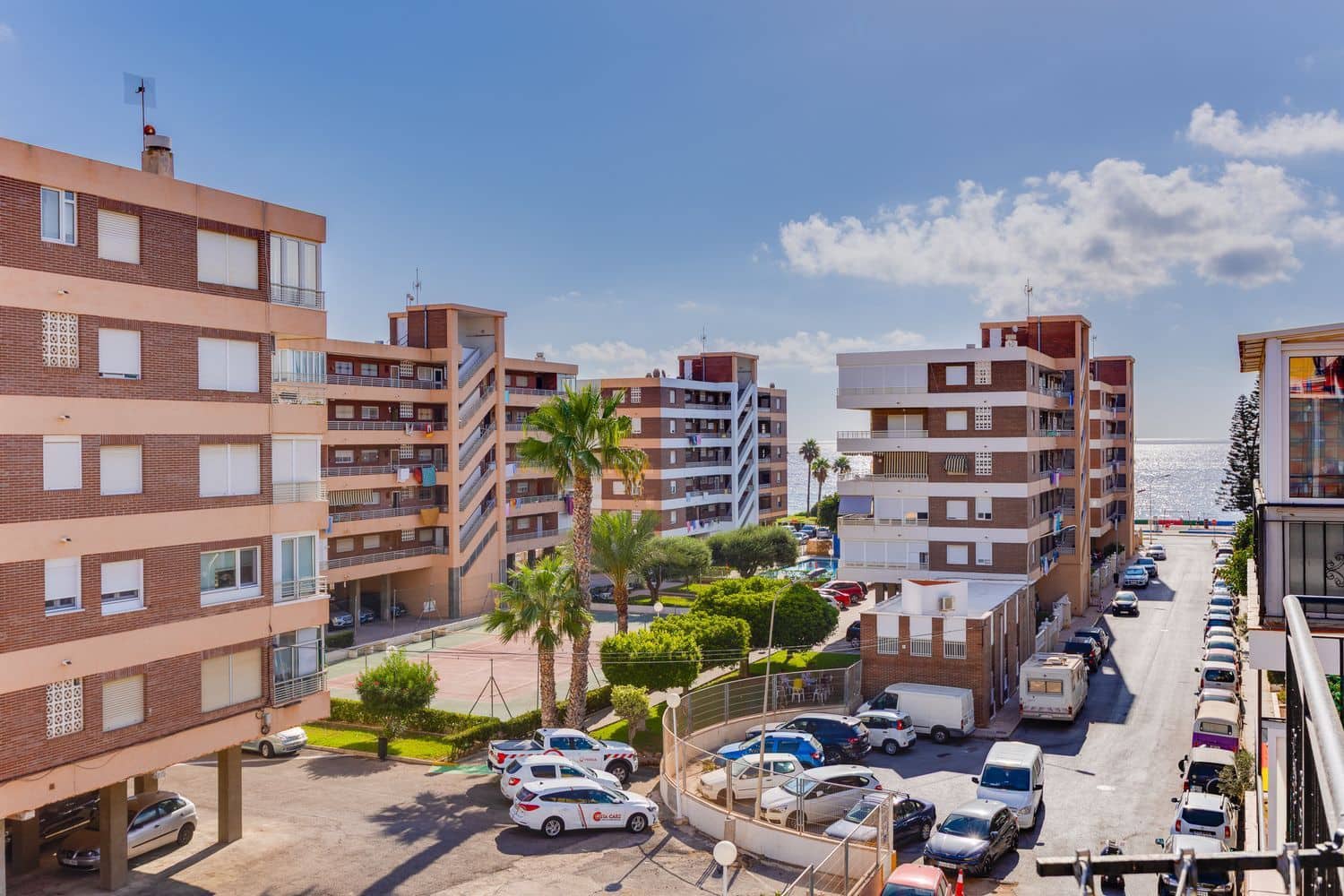 1 slaapkamer Appartement te koop in La Veleta met garage - € 139.000 (Ref: 10030007)