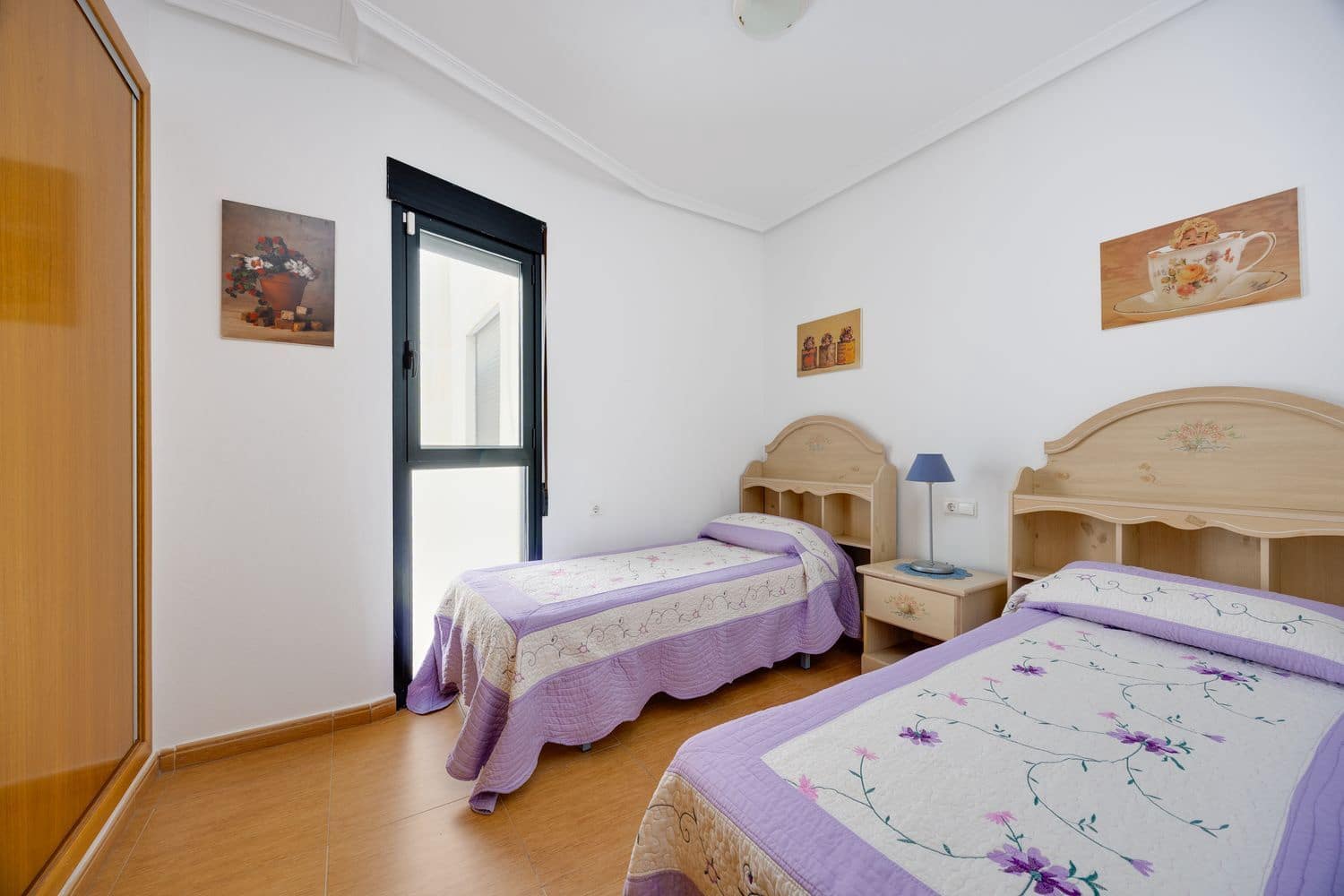 2 soveværelse Lejlighed til salg i Torrevieja med garage - € 150.000 (Ref: 10030008)