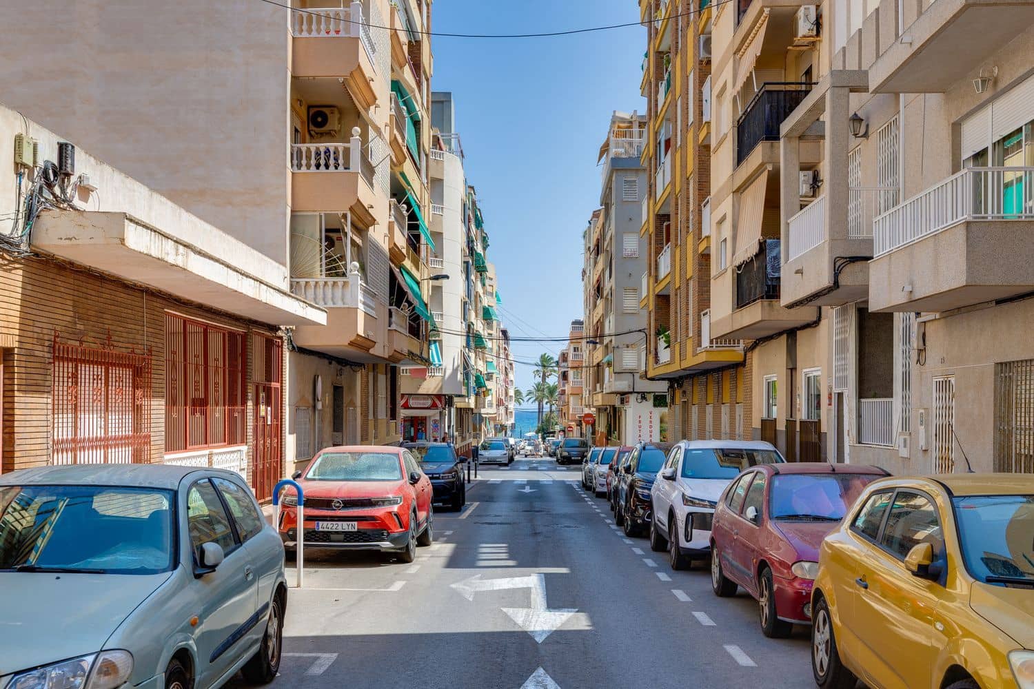 2 soveværelse Lejlighed til salg i Torrevieja med garage - € 150.000 (Ref: 10030008)