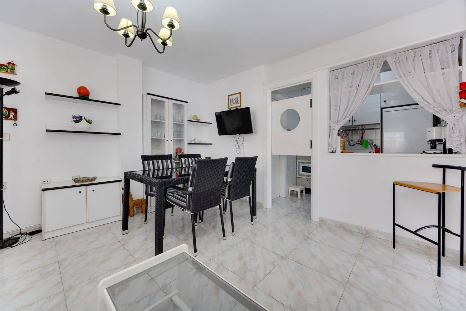 2 sypialnia Dom na sprzedaż w Torrevieja z basenem garażem - 139 000 € (Ref: 10030009)