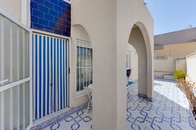 Casa de 2 habitaciones en El Chaparral - La Siesta - La Torreta, Torrevieja en venta con piscina garaje - 139.000 € (Ref: 10030009)