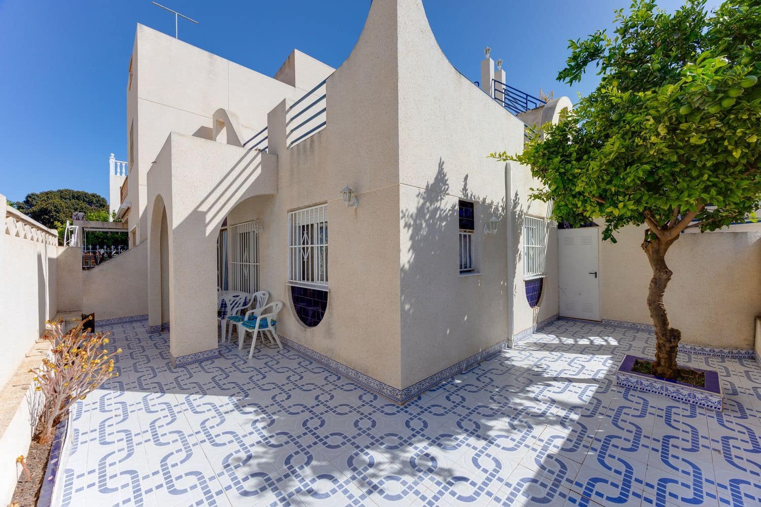 2 sypialnia Dom na sprzedaż w Torrevieja z basenem garażem - 139 000 € (Ref: 10030009)