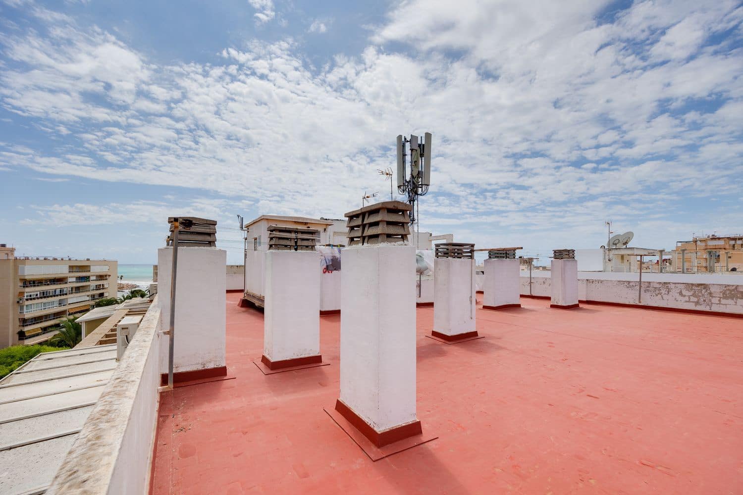 2 soverom Leilighet til salgs i Torrevieja med garasje - € 135 000 (Ref: 10034867)